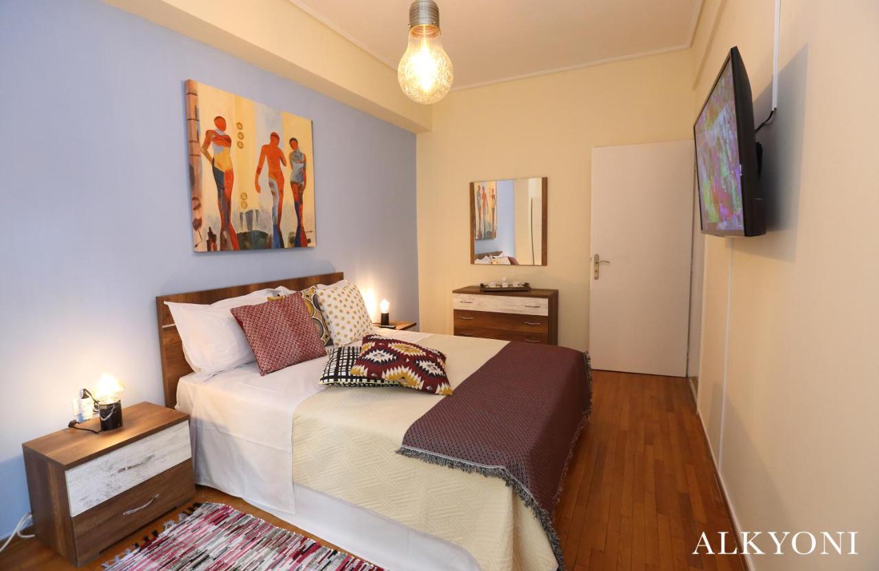 Melma Properties- Alkyoni Apartment By The Sea In Pireus Zewnętrze zdjęcie
