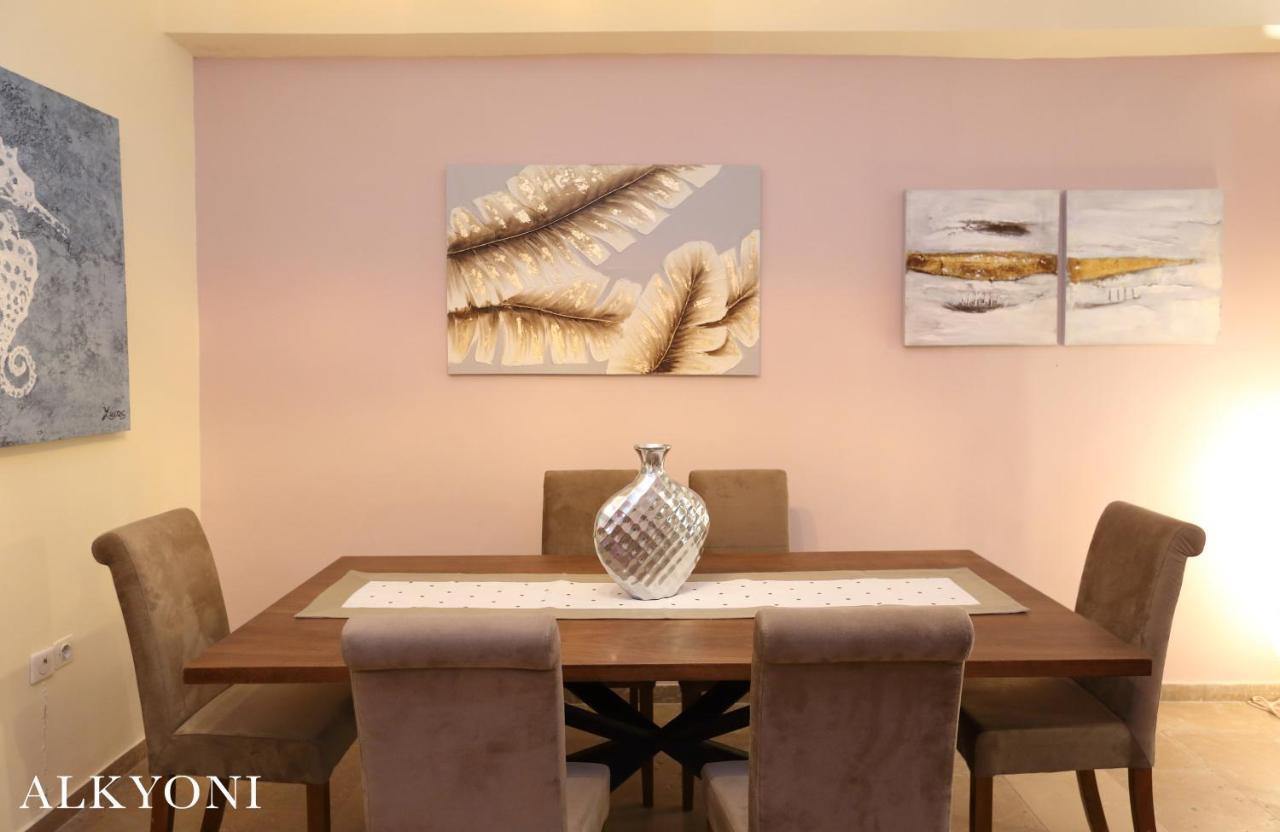 Melma Properties- Alkyoni Apartment By The Sea In Pireus Zewnętrze zdjęcie