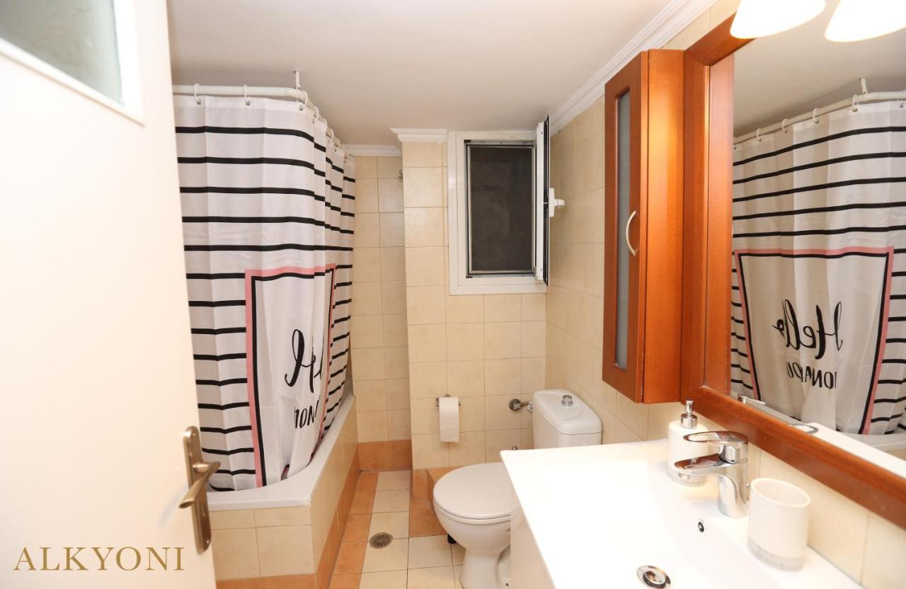 Melma Properties- Alkyoni Apartment By The Sea In Pireus Zewnętrze zdjęcie