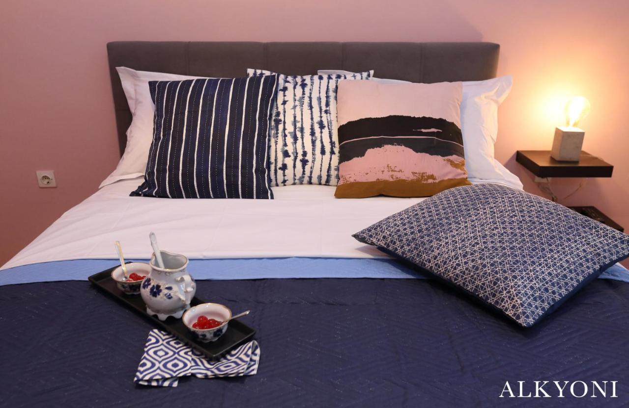 Melma Properties- Alkyoni Apartment By The Sea In Pireus Zewnętrze zdjęcie